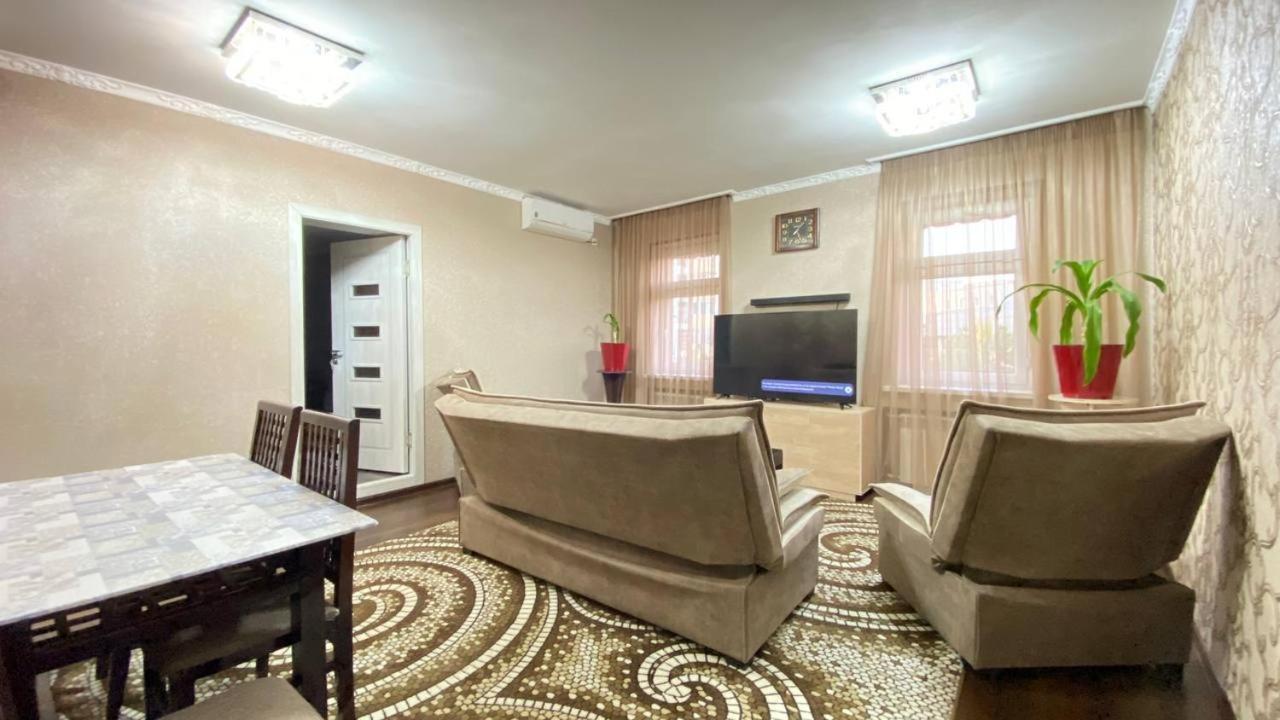 Hi-Tech Apartment In City Center Tasjkent Buitenkant foto